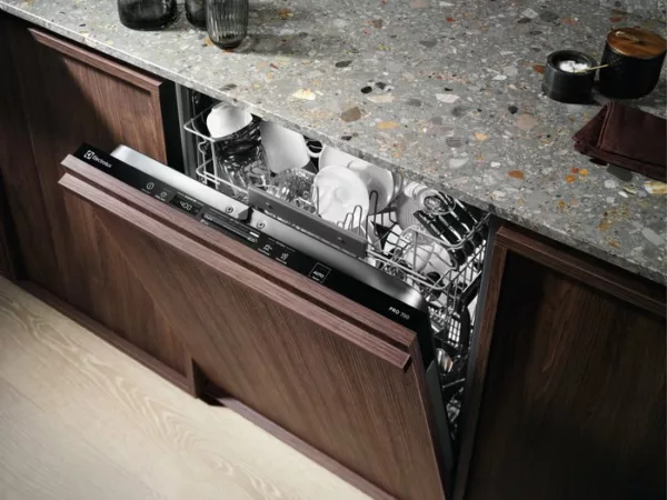 Electrolux EEQ47210L Total integrated dishwasher cm. 60 - 13 covered - sliding hinges - Image 4