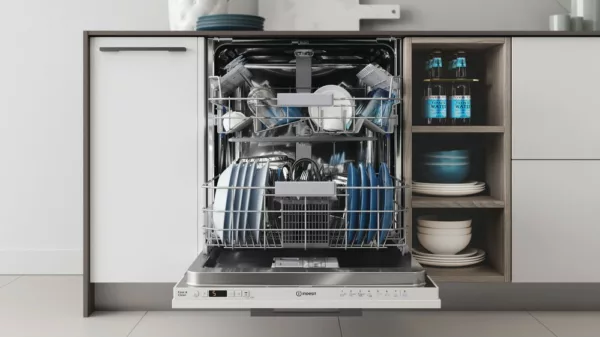 Indesit DIC 3C24 A Total integrated dishwasher cm. 60 - 14 place settings - Image 3