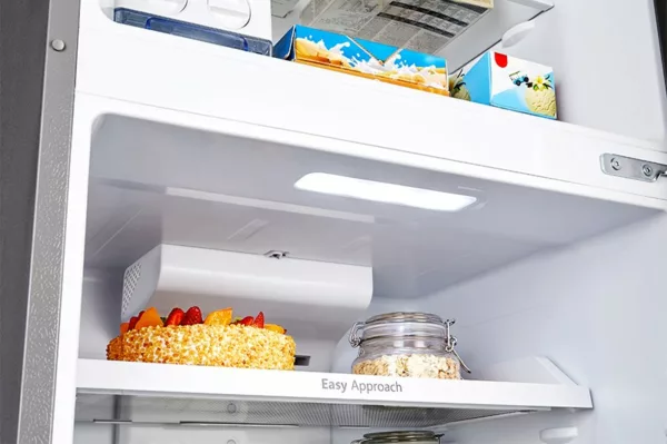 Hisense RT488 refrigerator with freezer compartment cm. 70 h 172 - lt. 375 - stainless steel - Image 3