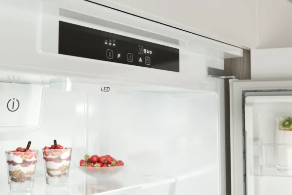 Indesit IND 401 built-in refrigerator with freezer compartment cm. 69 hours. 194 - according to 400 - Image 4