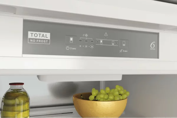 Whirlpool WHC18T332 built-in refrigerator with freezer cm. 54 o'clock 177 - l. 250 - white - Image 9